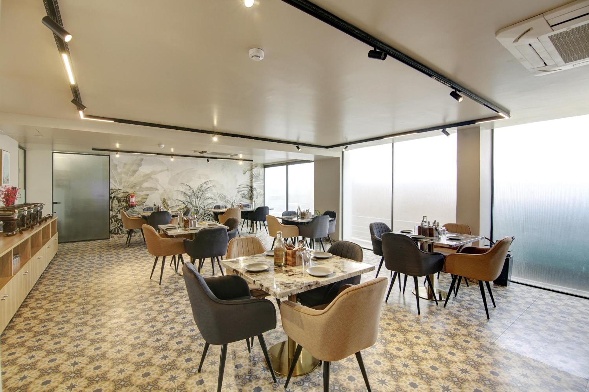 Saltstayz Premier - Near Golf Course Road & Sector 57 Gurgaon Exterior foto